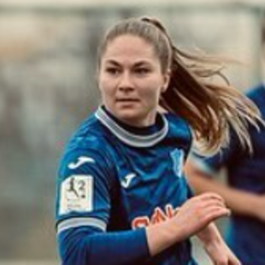 Nadine Bitzer
